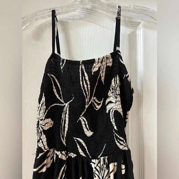Angie Black and Cream Floral Dress- Size Medium with Adjustable straps - Picture 6 of 6